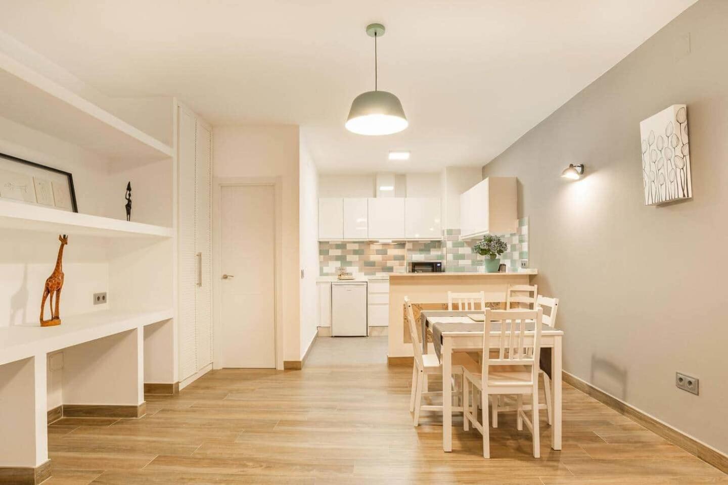 La Pimentera Central Apartments - Con Patio Privado Μαρμπέλλα Εξωτερικό φωτογραφία