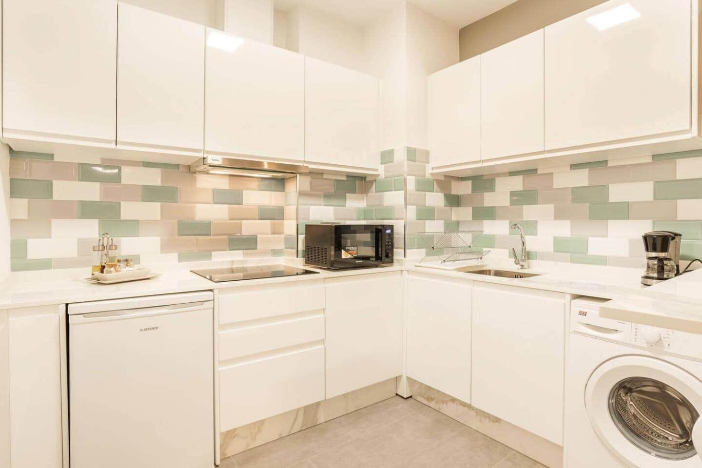 La Pimentera Central Apartments - Con Patio Privado Μαρμπέλλα Εξωτερικό φωτογραφία