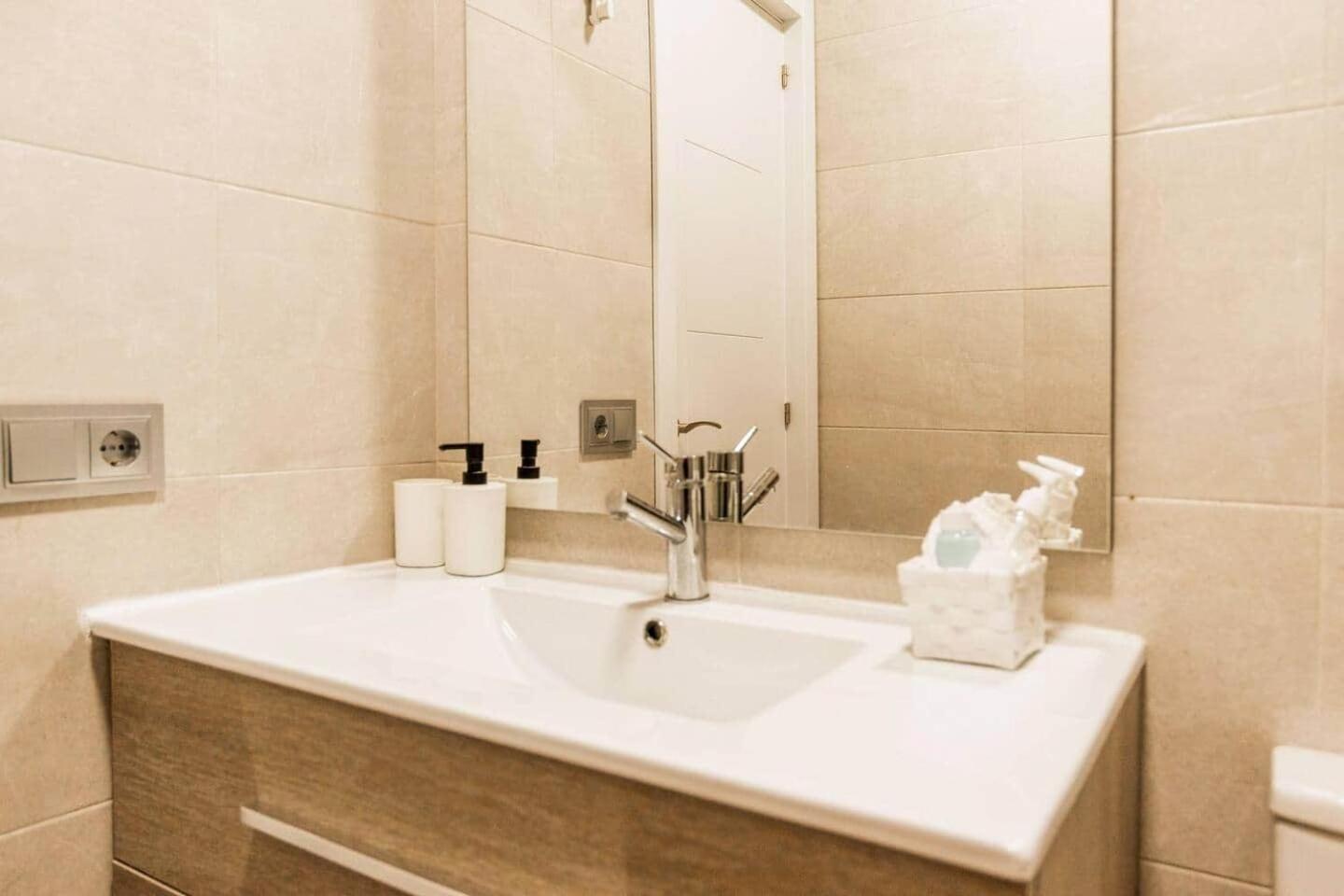 La Pimentera Central Apartments - Con Patio Privado Μαρμπέλλα Εξωτερικό φωτογραφία